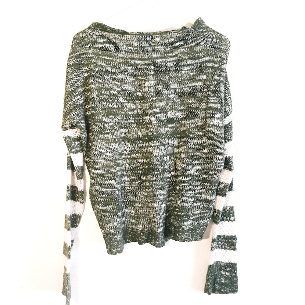 Wet Seal Green Stripe Cropped High Low Sweater Size Large - Picture 7 of 7
